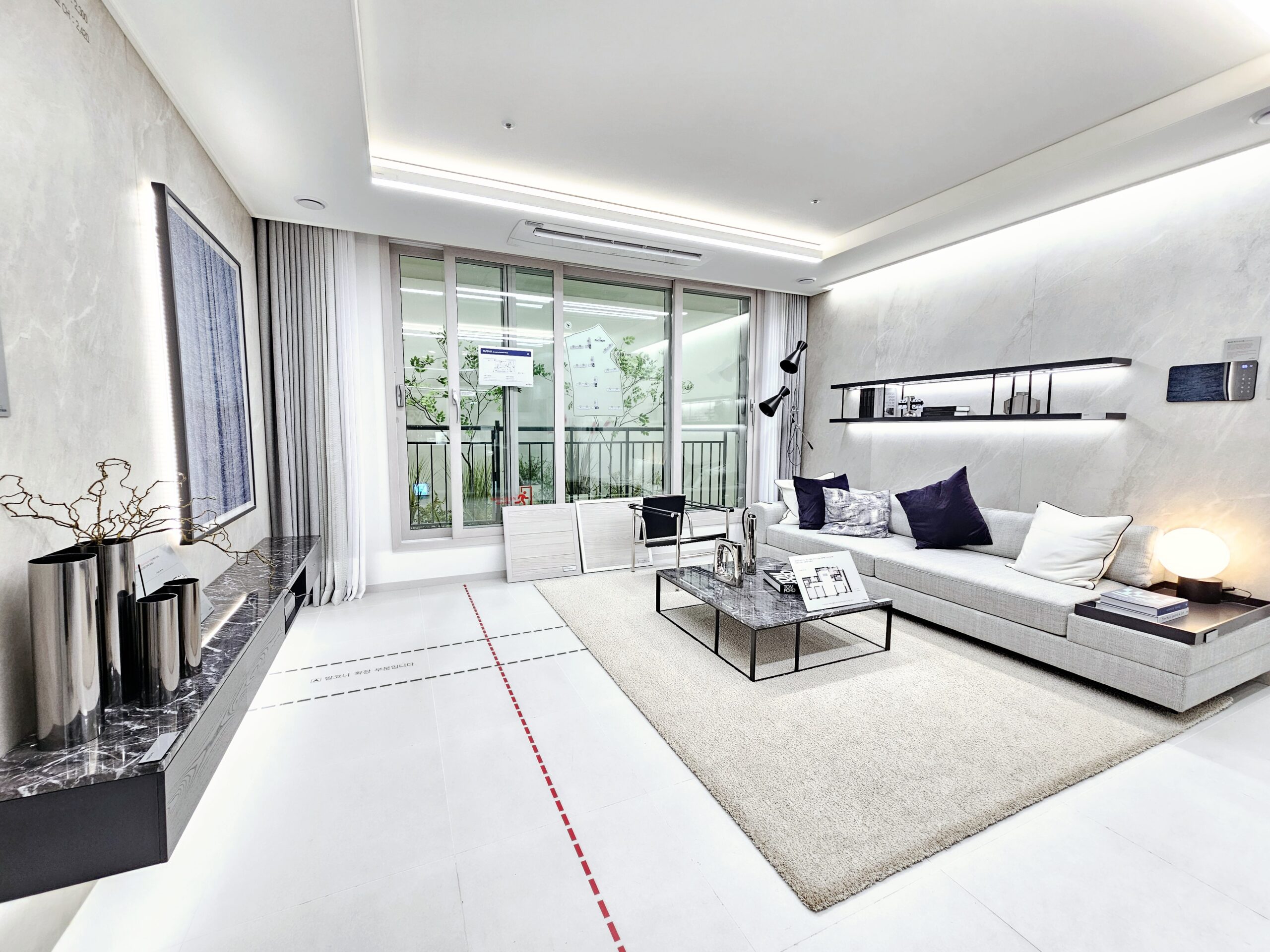 지제역 반도체밸리 쌍용 더 플래티넘 거실