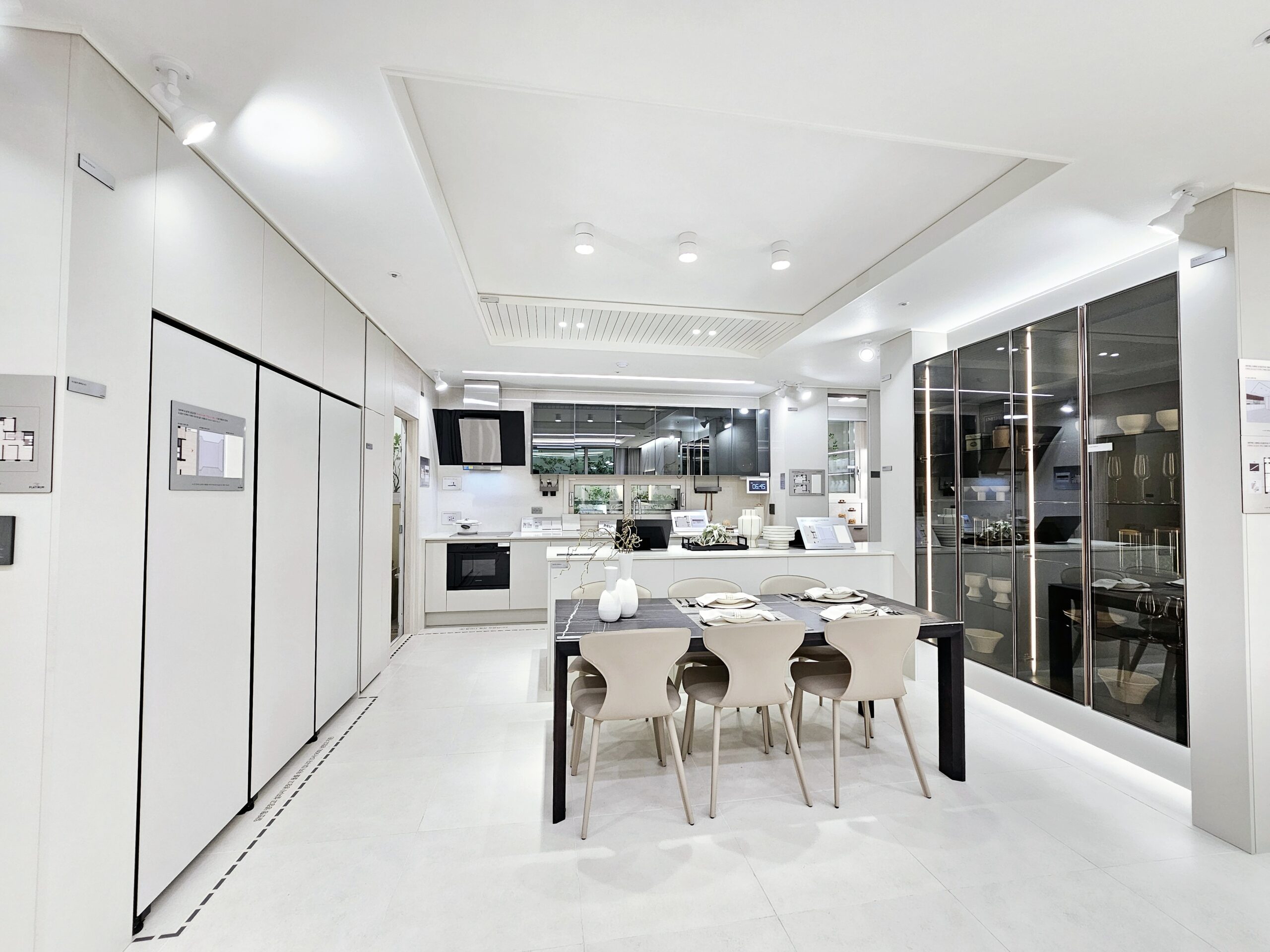 지제역 반도체밸리 쌍용 더 플래티넘 거실 주방/식당