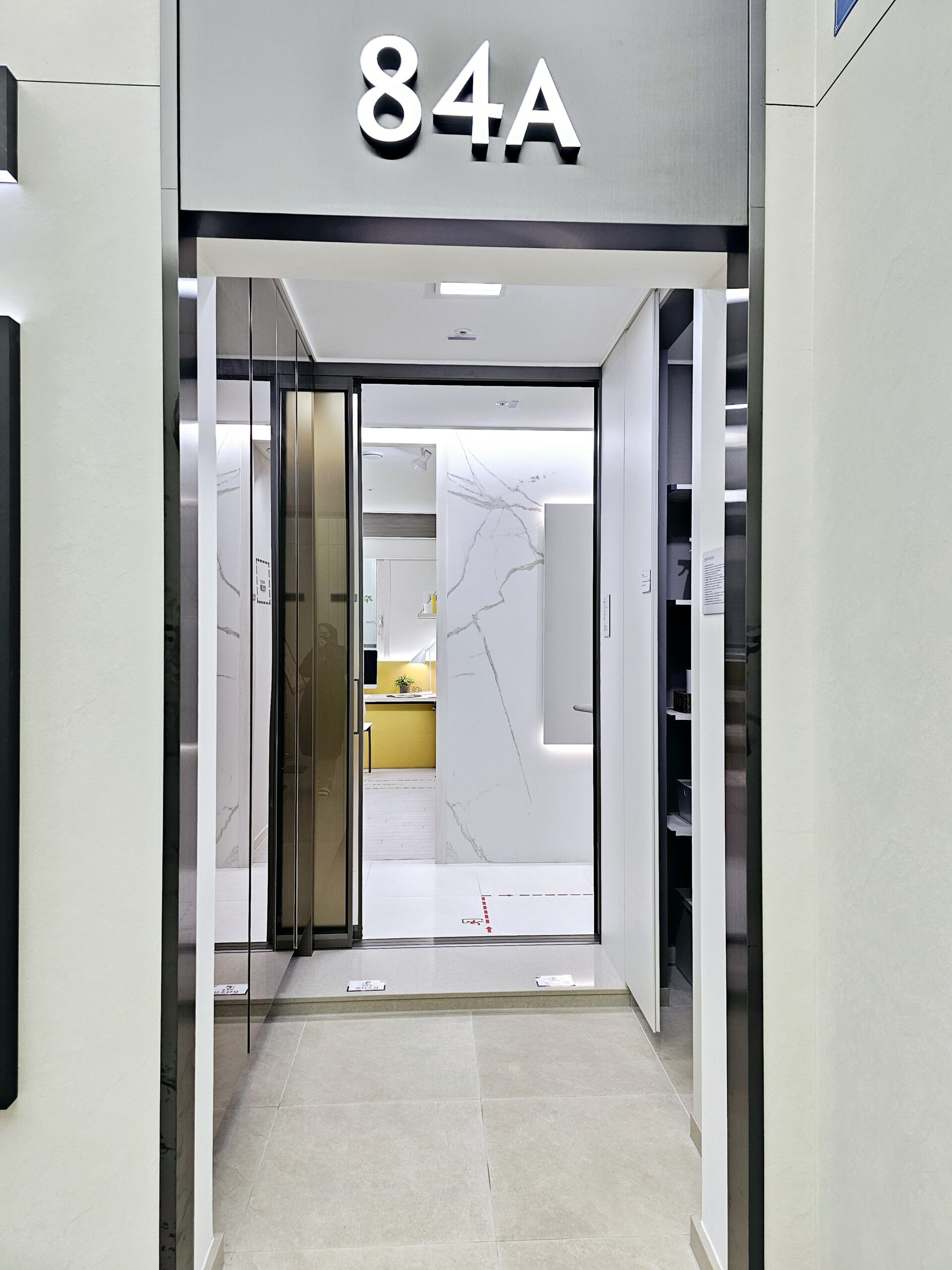 지제역 반도체밸리 쌍용 더 플래티넘 현관